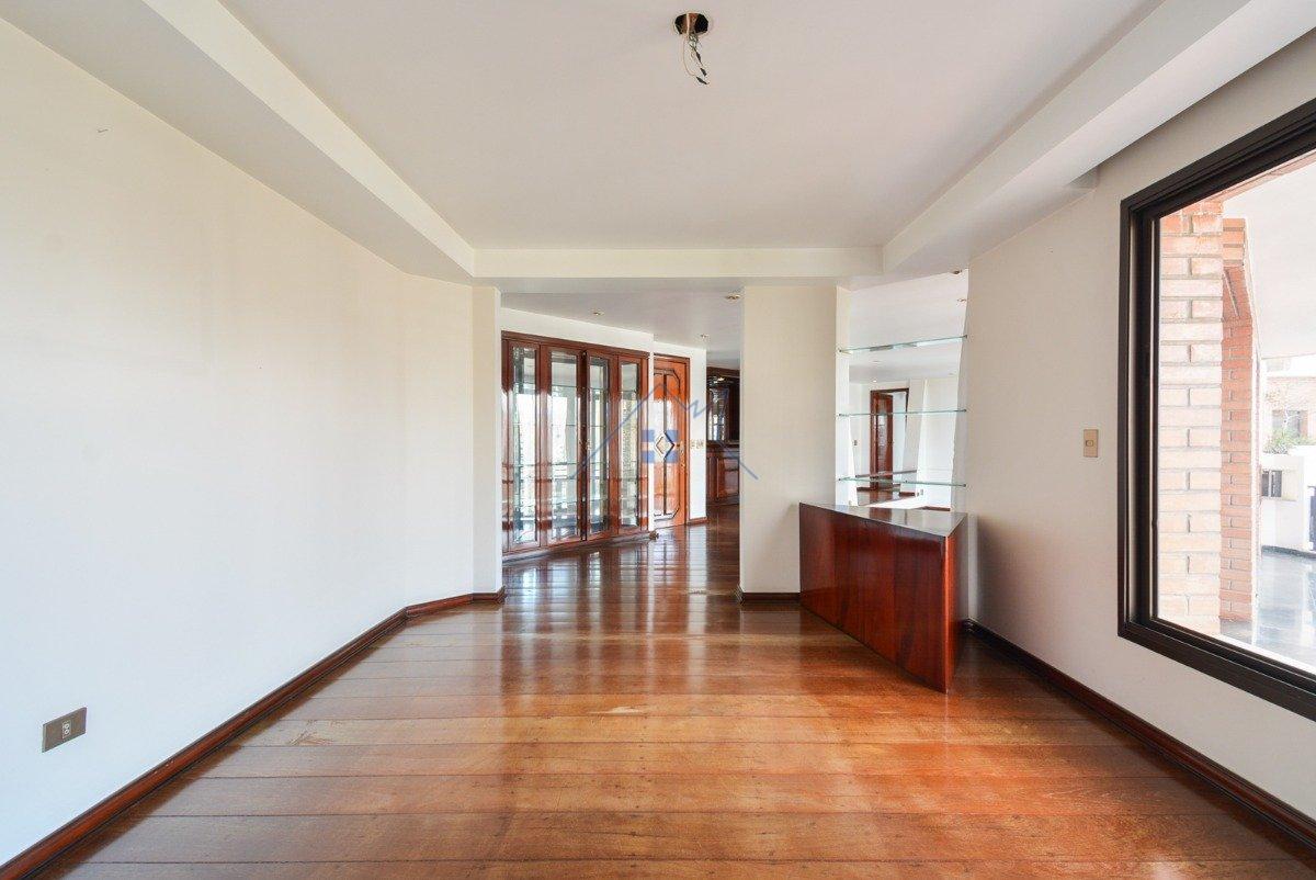 Apartamento no Pacaembú 04 dorm 03 vagas 274m²  São Paulo - 