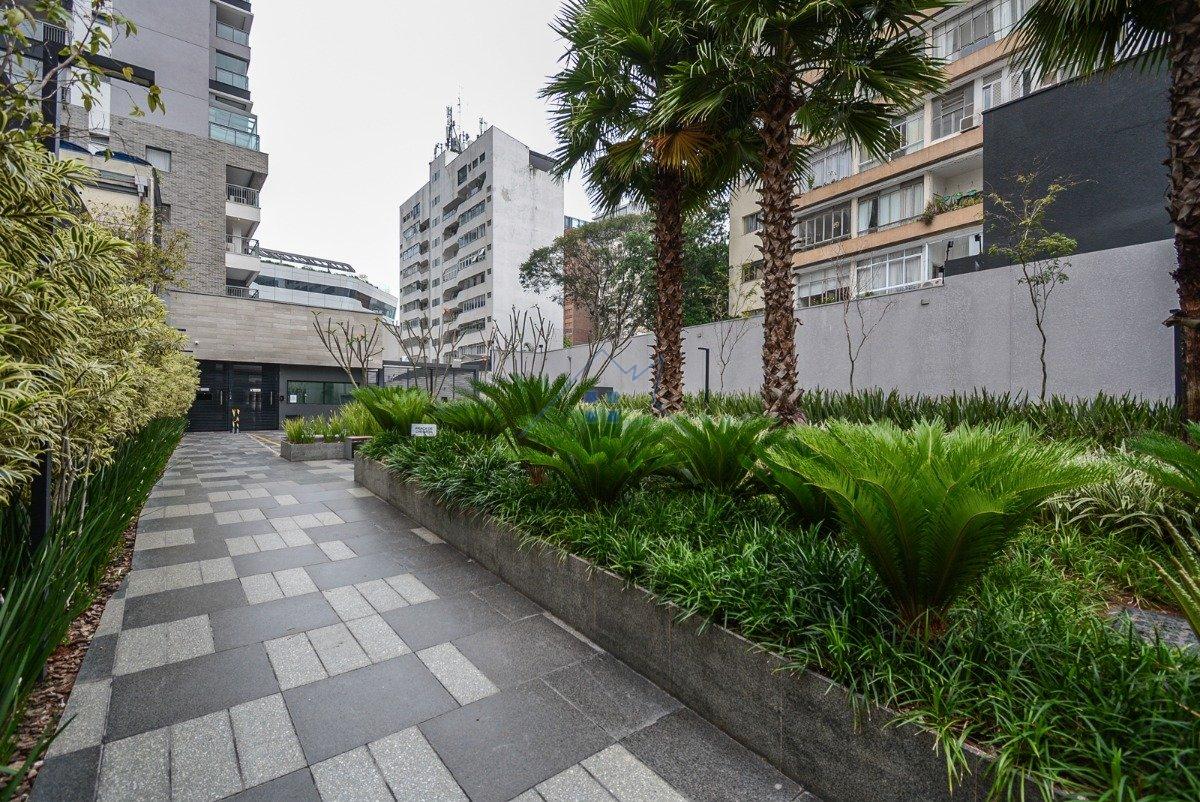 Studio em Pinheiros 1 vaga Rua dos Pinheiros São Paulo - 
