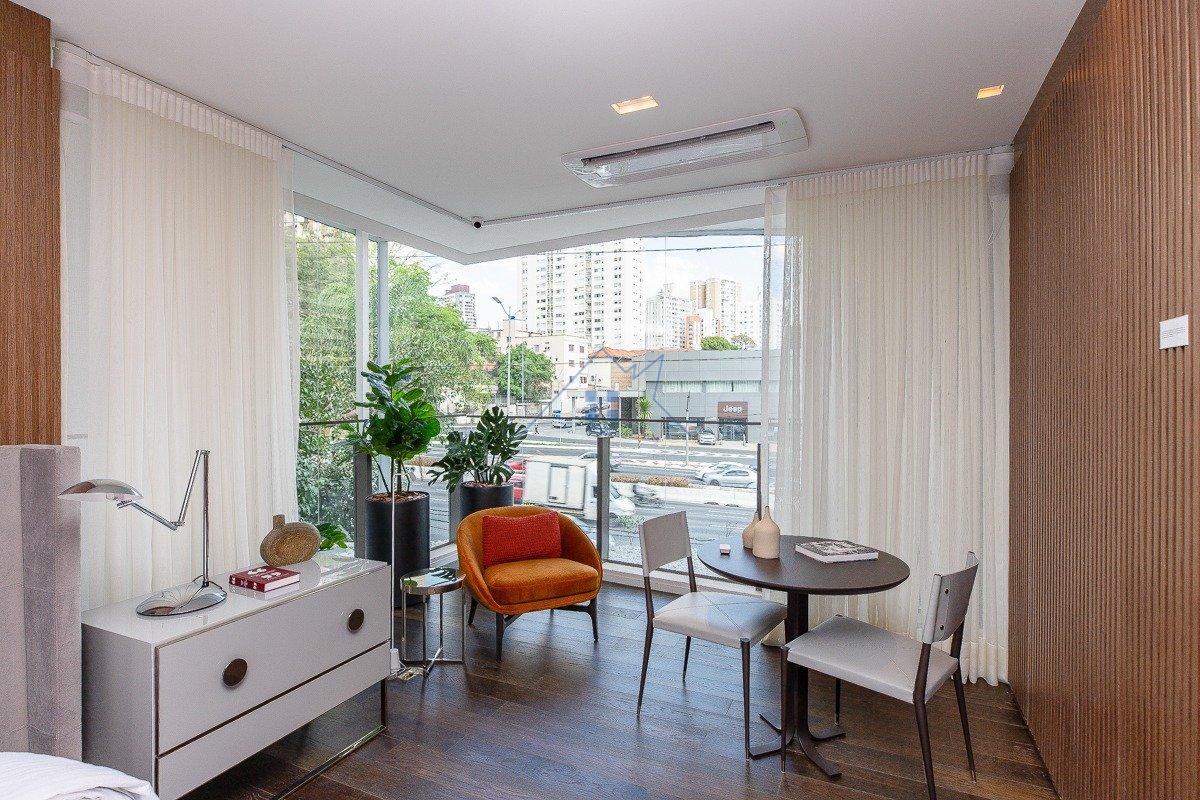 Apartamento no Paraiso com 4 suítes e 4 vagas Rua Achilles Masetti São Paulo - 