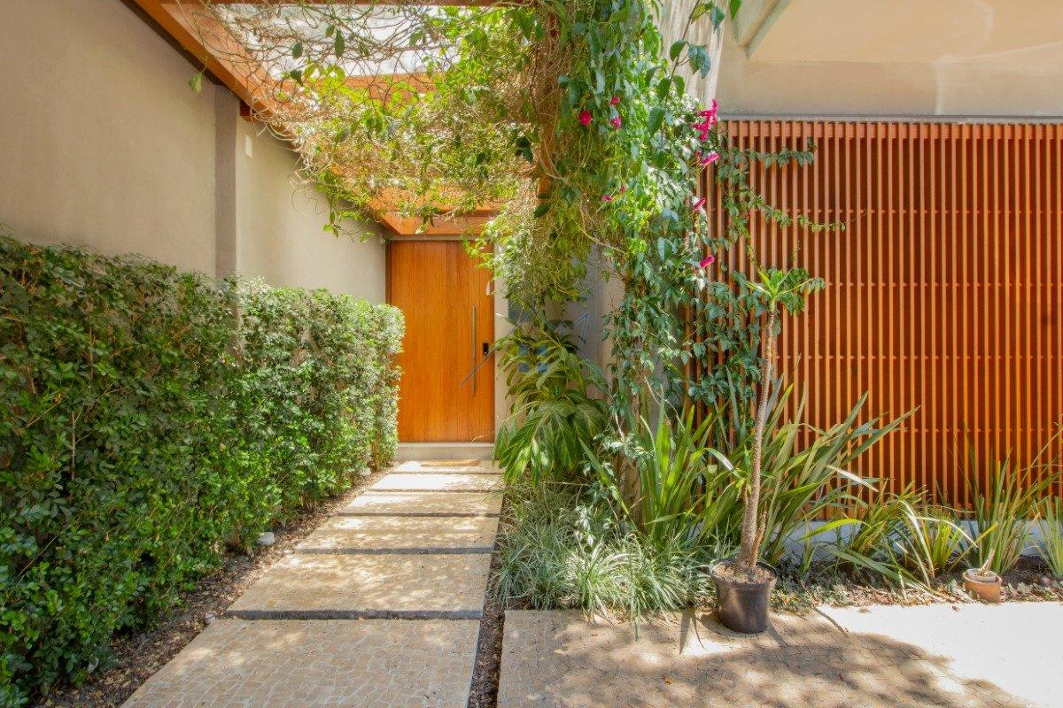 Casa no Jardim Paulistano 3 dorm 1 suíte 2 vagas 278m² Rua Sampaio Vidal São Paulo - 
