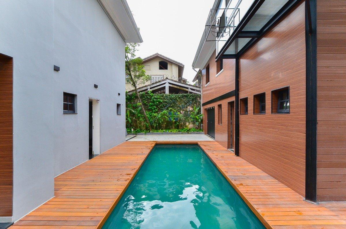 Casa no Jardim América 1117m² 4 suítes 8 vagas Rua Groenlândia São Paulo - 