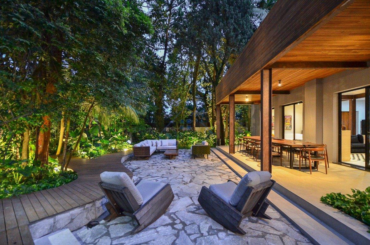 Casa no Jardim América 1117m² 4 suítes 8 vagas Rua Groenlândia São Paulo - 