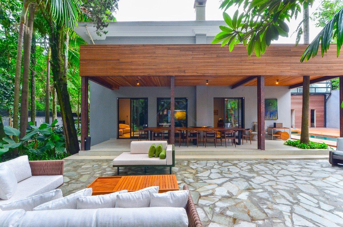Casa no Jardim América 1117m² 4 suítes 8 vagas Rua Groenlândia São Paulo - 