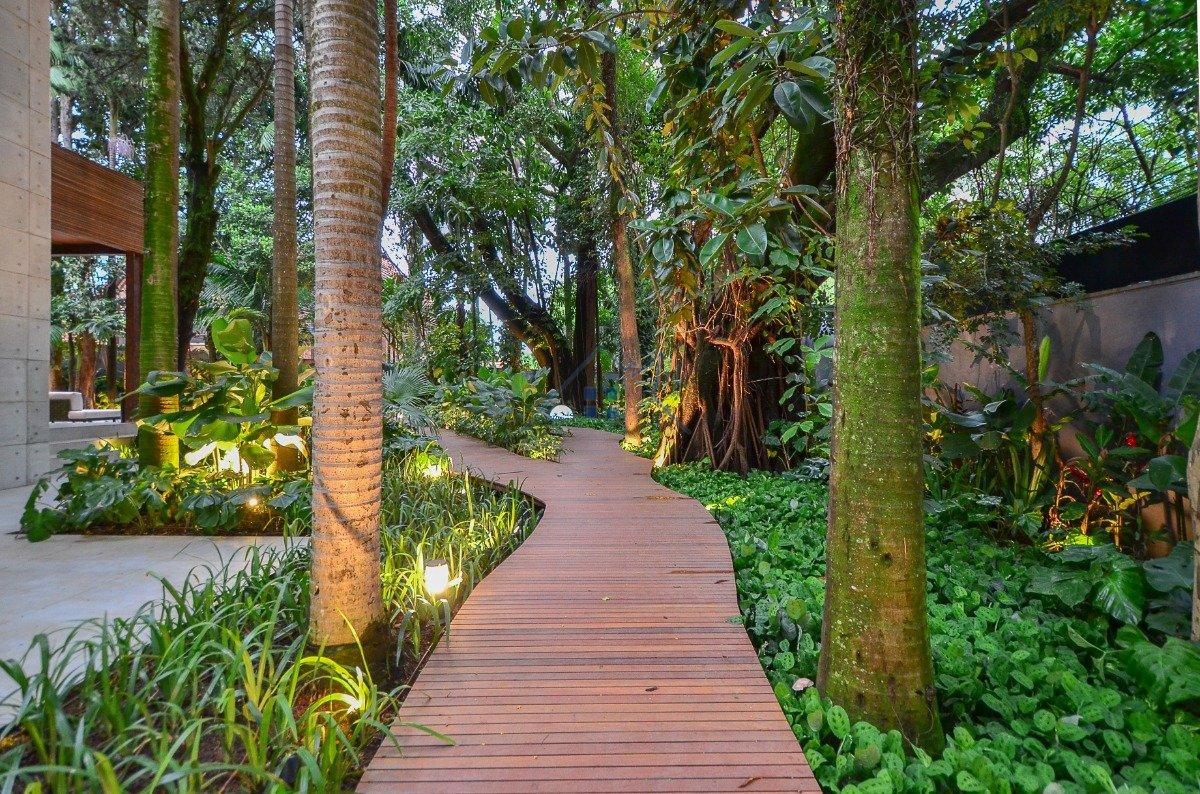 Casa no Jardim América 1117m² 4 suítes 8 vagas Rua Groenlândia São Paulo - 