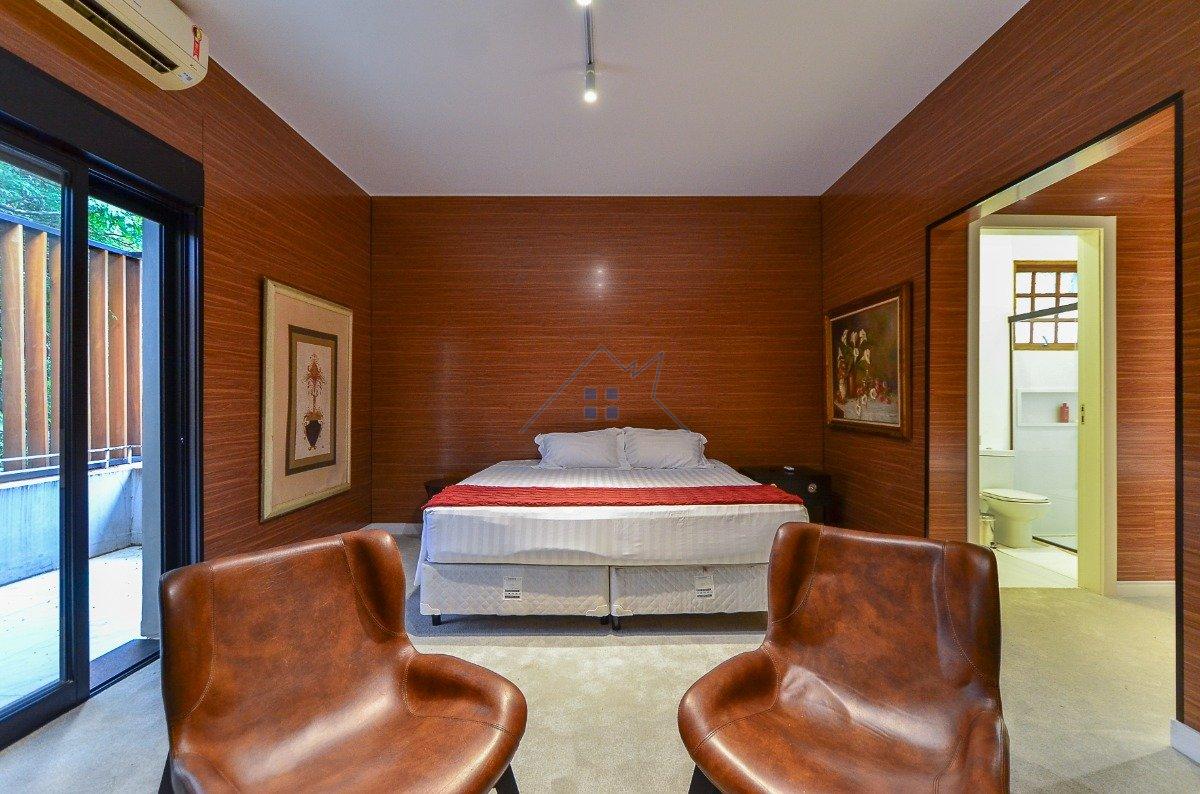 Casa no Jardim América 1117m² 4 suítes 8 vagas Rua Groenlândia São Paulo - 