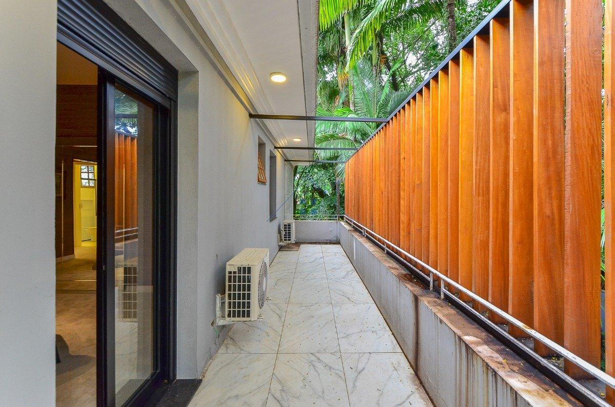 Casa no Jardim América 1117m² 4 suítes 8 vagas Rua Groenlândia São Paulo - 
