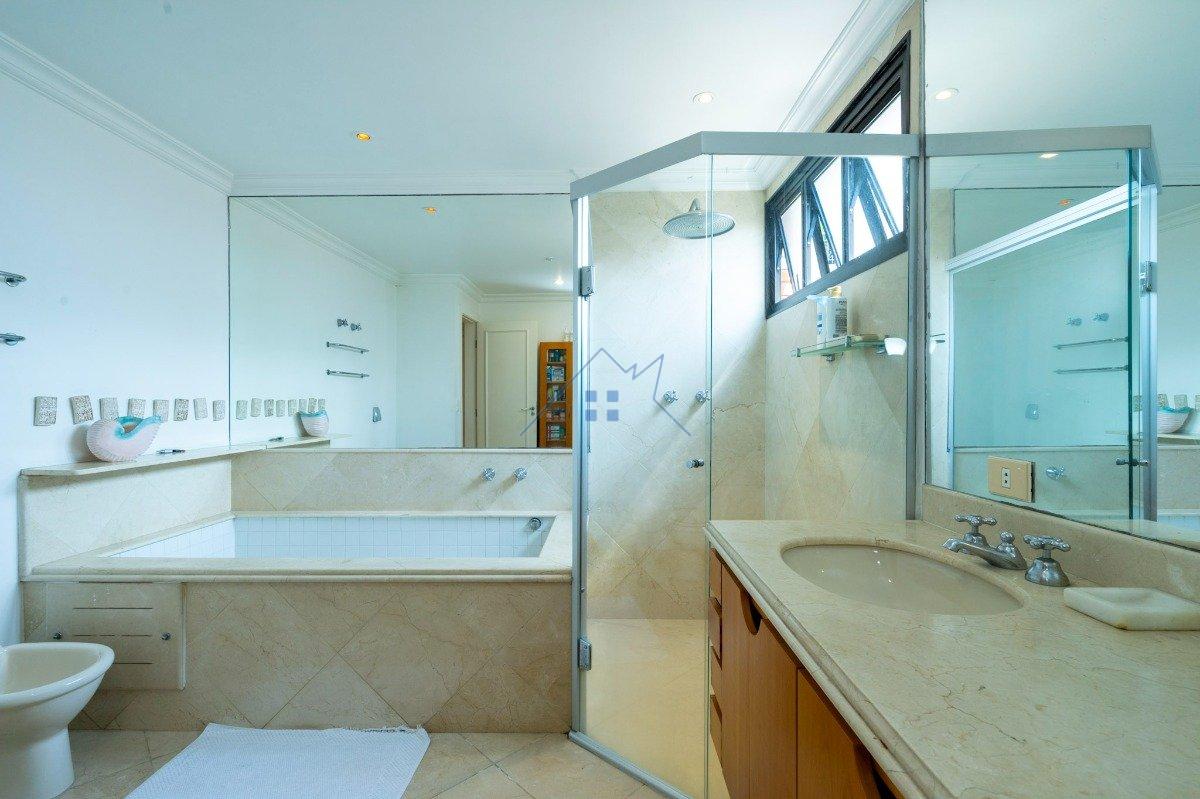 Apartamento na Vila Progredior 260m² 4 dorm 4 vagas Rua José Jannarelli São Paulo - 