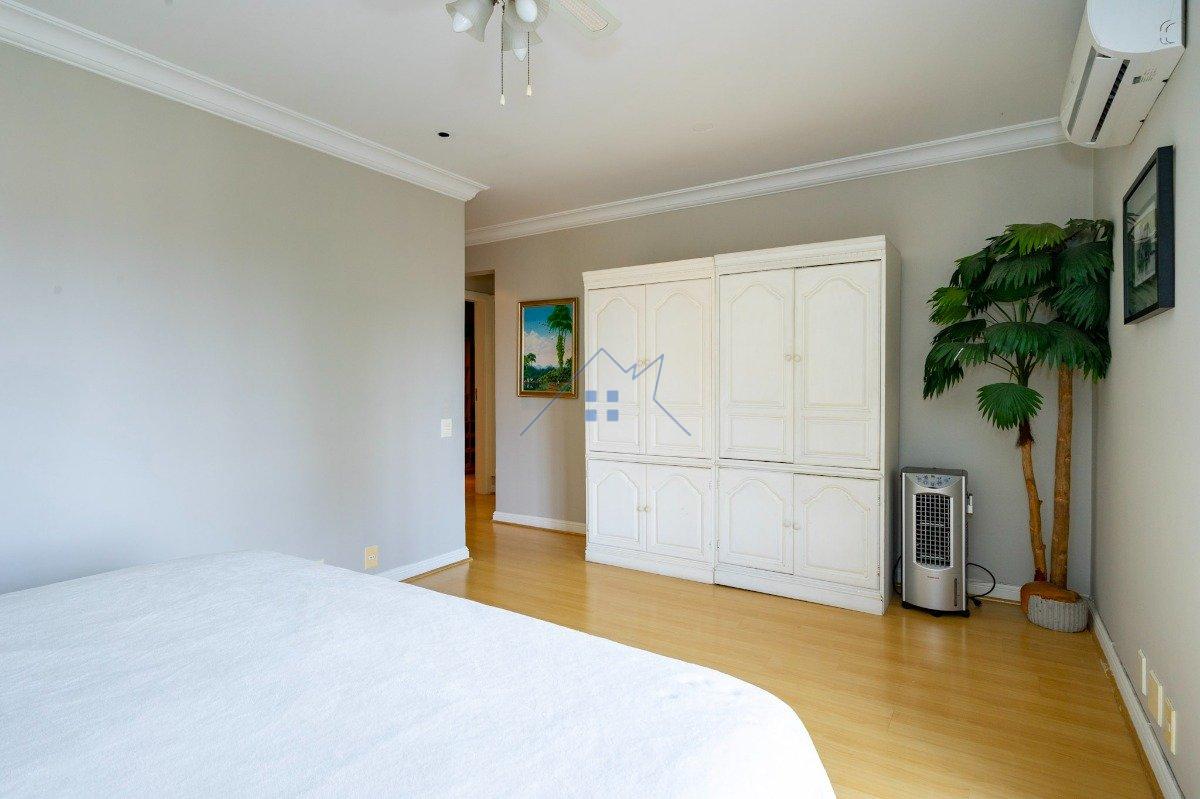 Apartamento na Vila Progredior 260m² 4 dorm 4 vagas Rua José Jannarelli São Paulo - 