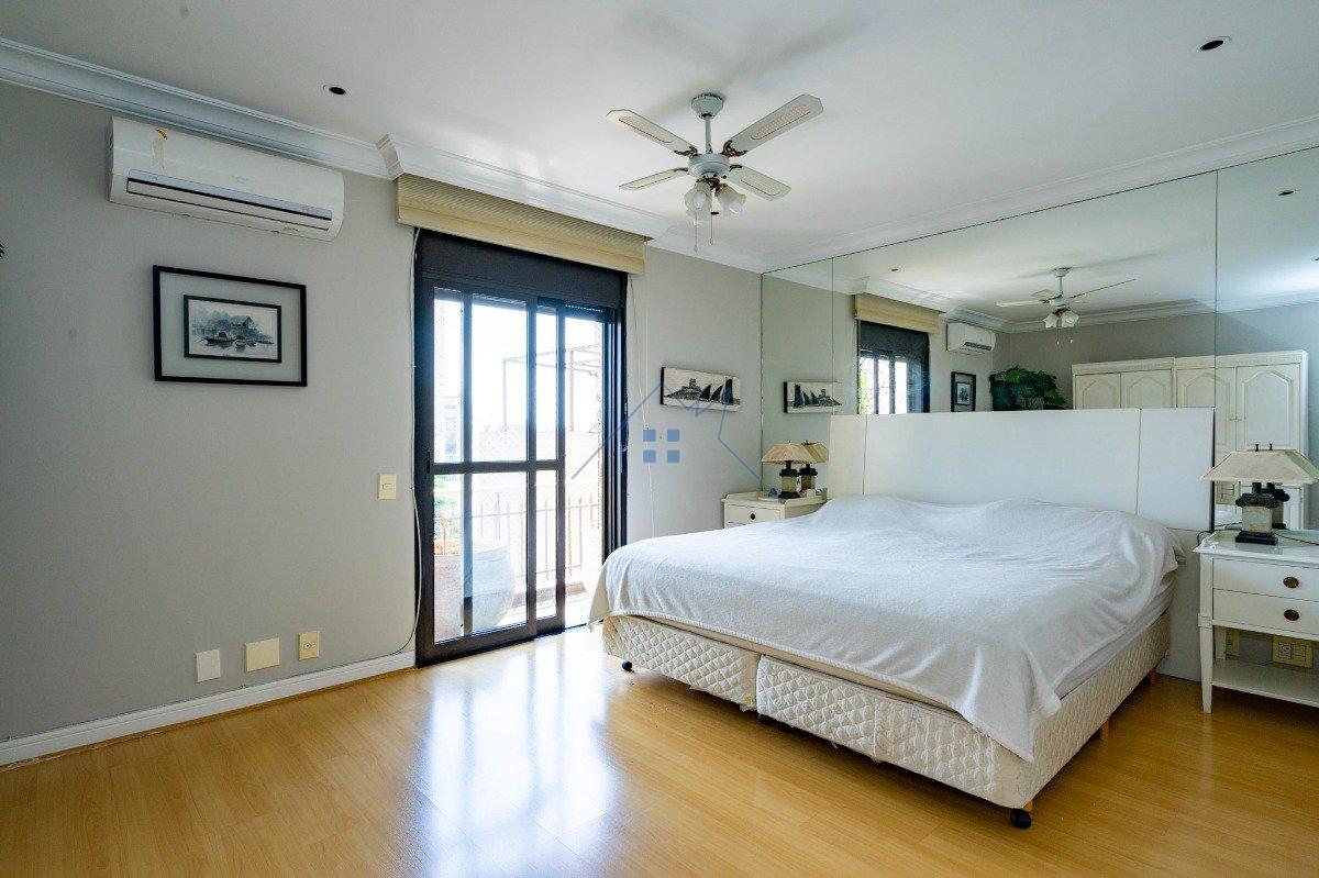 Apartamento na Vila Progredior 260m² 4 dorm 4 vagas Rua José Jannarelli São Paulo - 