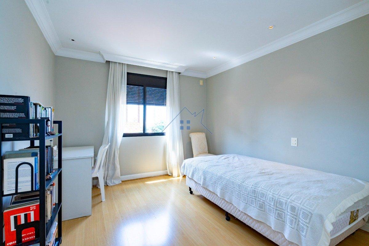Apartamento na Vila Progredior 260m² 4 dorm 4 vagas Rua José Jannarelli São Paulo - 