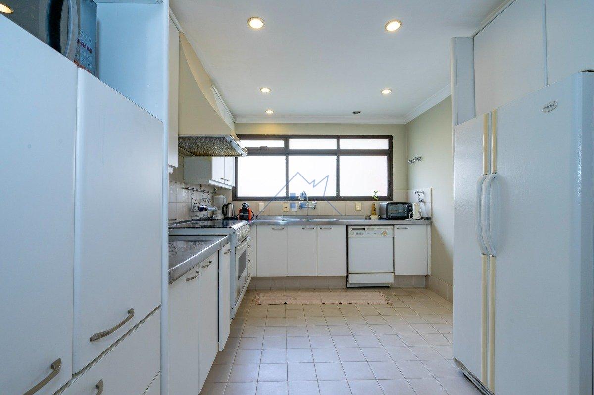 Apartamento na Vila Progredior 260m² 4 dorm 4 vagas Rua José Jannarelli São Paulo - 