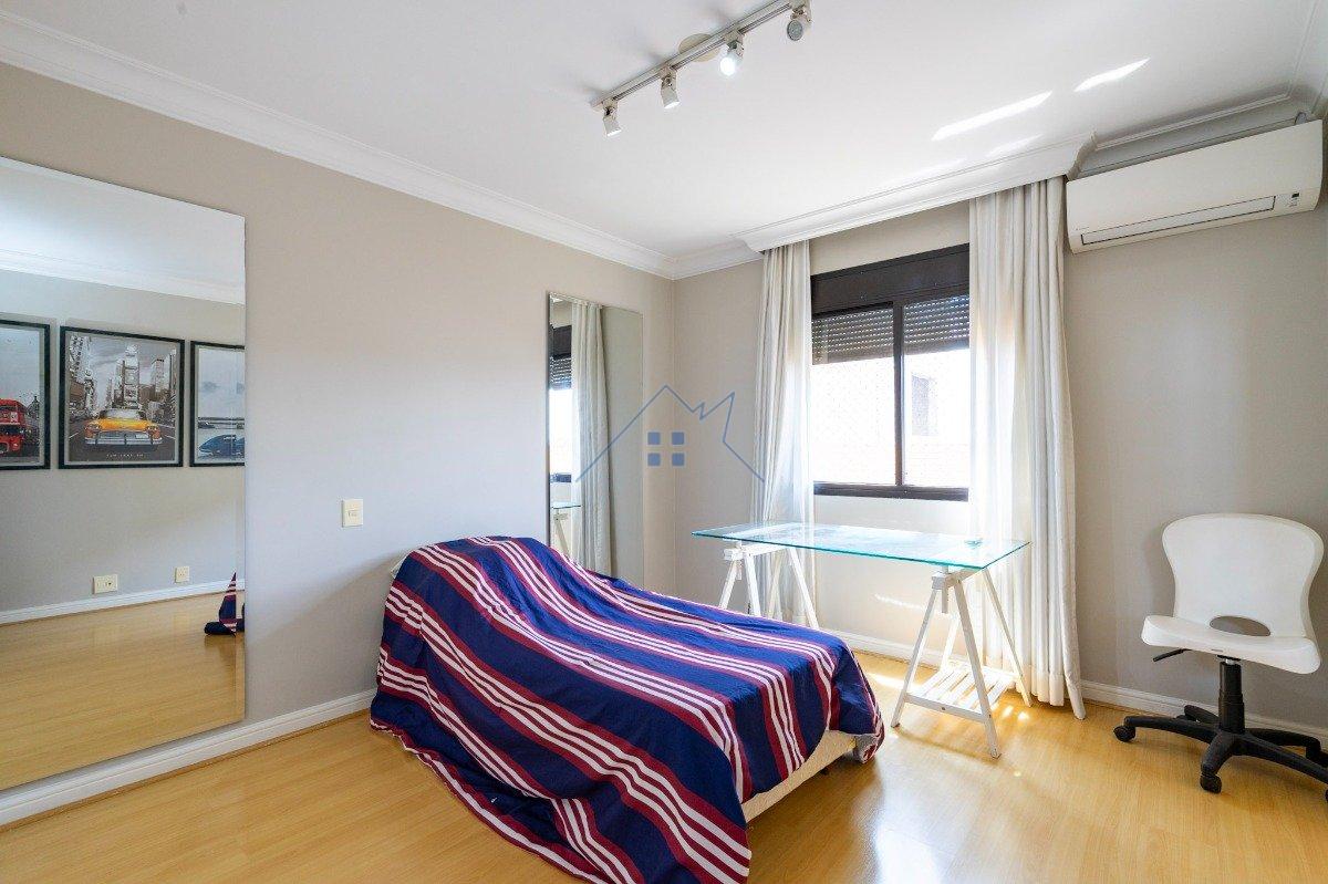 Apartamento na Vila Progredior 260m² 4 dorm 4 vagas Rua José Jannarelli São Paulo - 