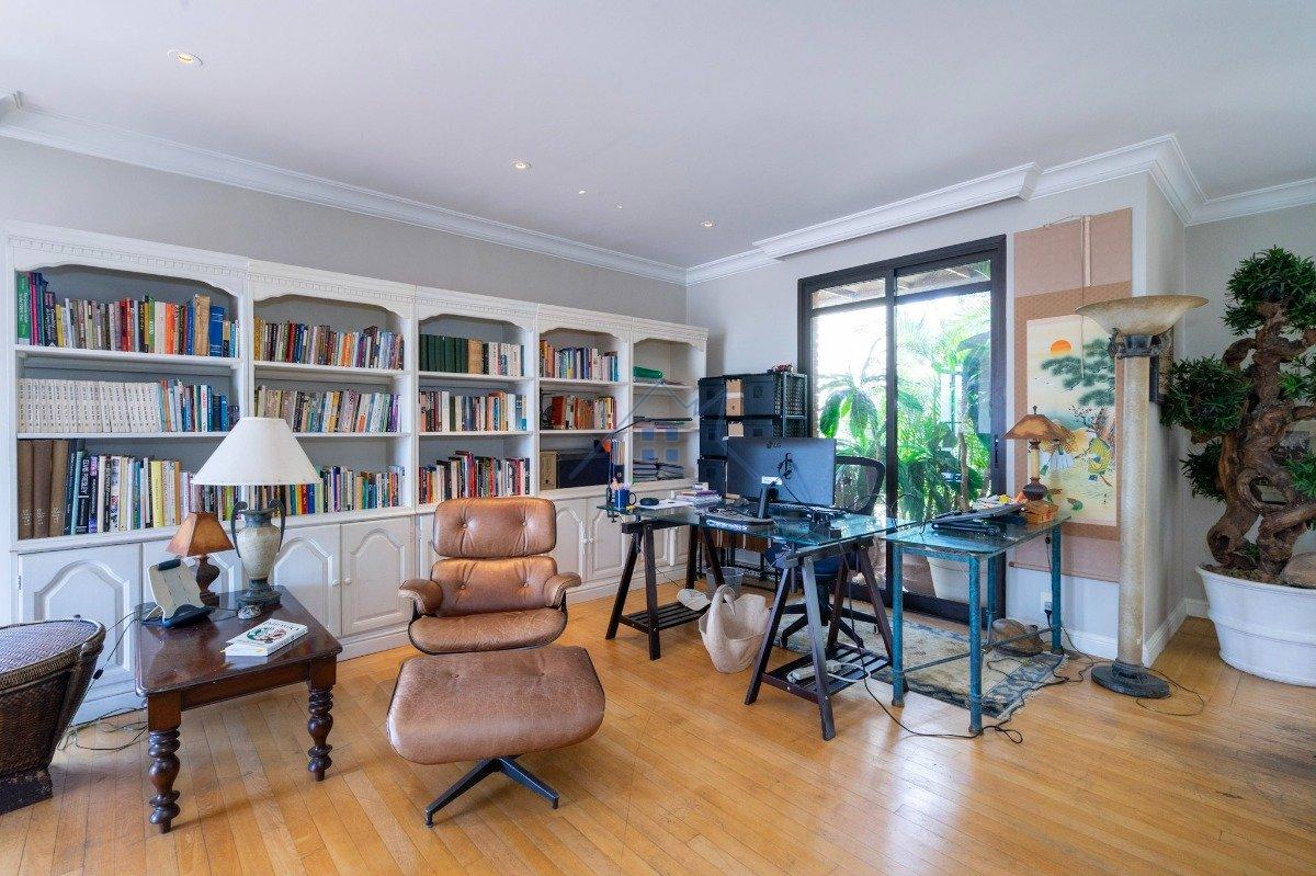 Apartamento na Vila Progredior 260m² 4 dorm 4 vagas Rua José Jannarelli São Paulo - 