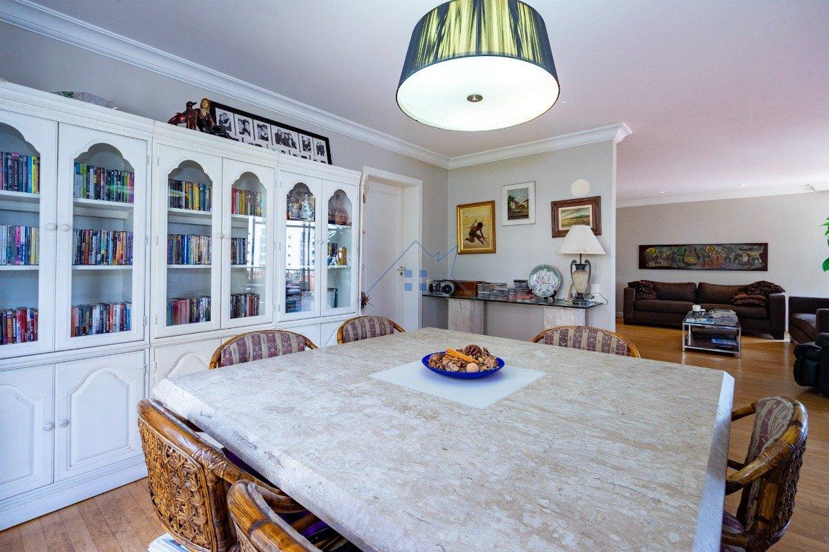 Apartamento na Vila Progredior 260m² 4 dorm 4 vagas Rua José Jannarelli São Paulo - 