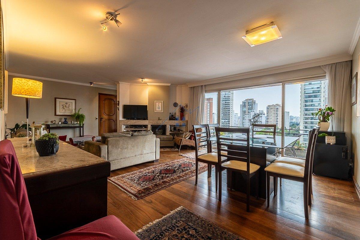 Apartamento no Campo Belo 3 dorm 1 suíte 2 vagas 143m² Rua Cataguaz São Paulo - 