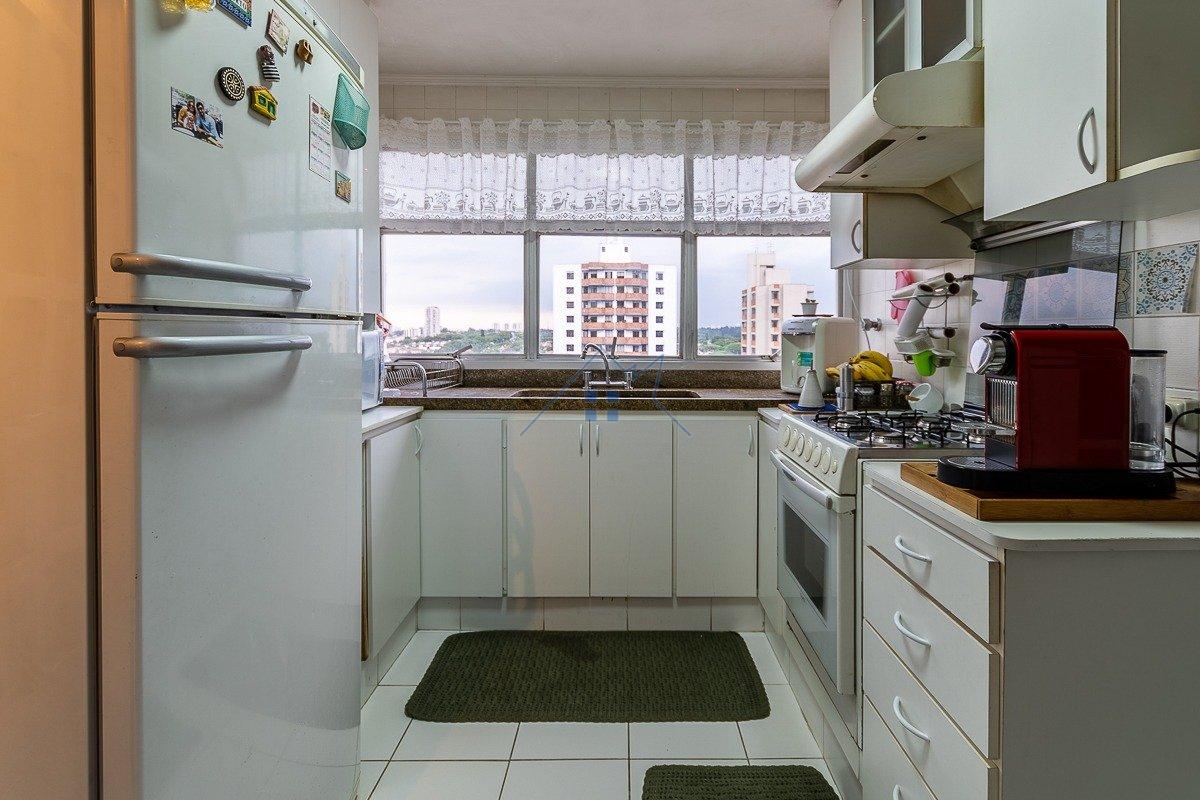 Apartamento no Campo Belo 3 dorm 1 suíte 2 vagas 143m² Rua Cataguaz São Paulo - 
