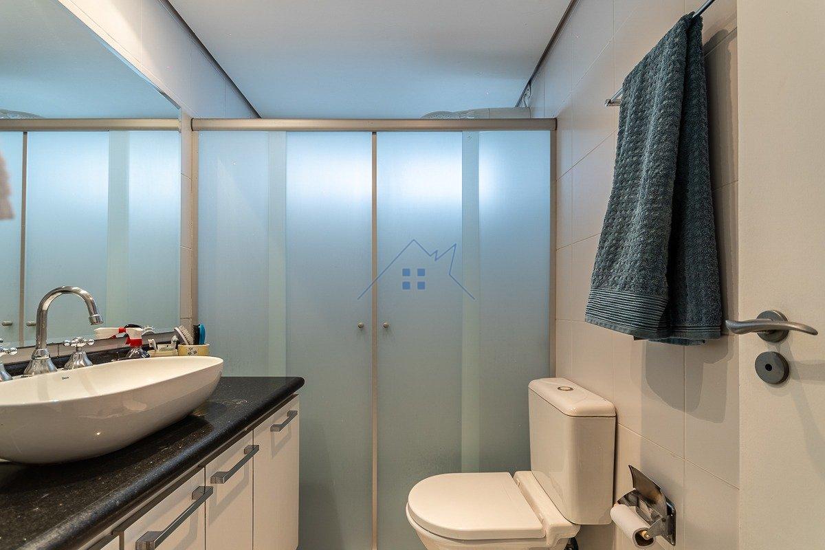 Apartamento no Campo Belo 3 dorm 1 suíte 2 vagas 143m² Rua Cataguaz São Paulo - 