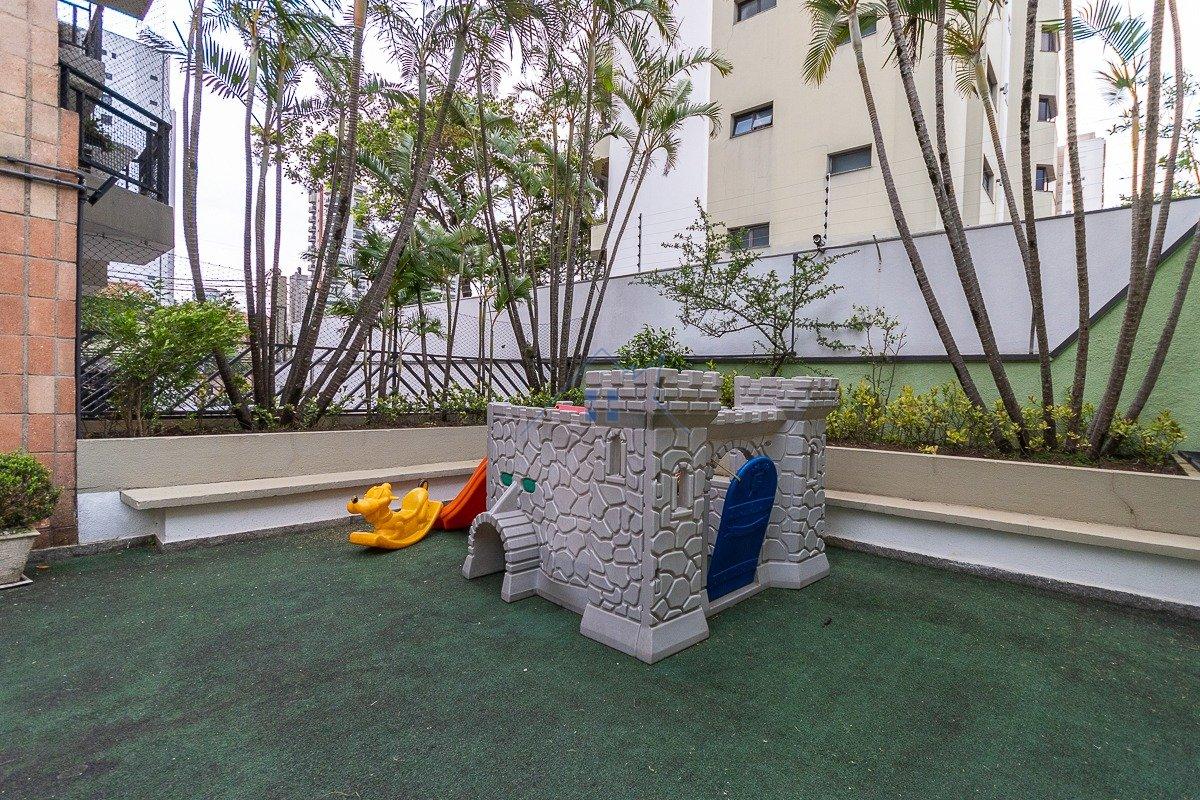 Apartamento no Campo Belo 3 dorm 1 suíte 2 vagas 143m² Rua Cataguaz São Paulo - 