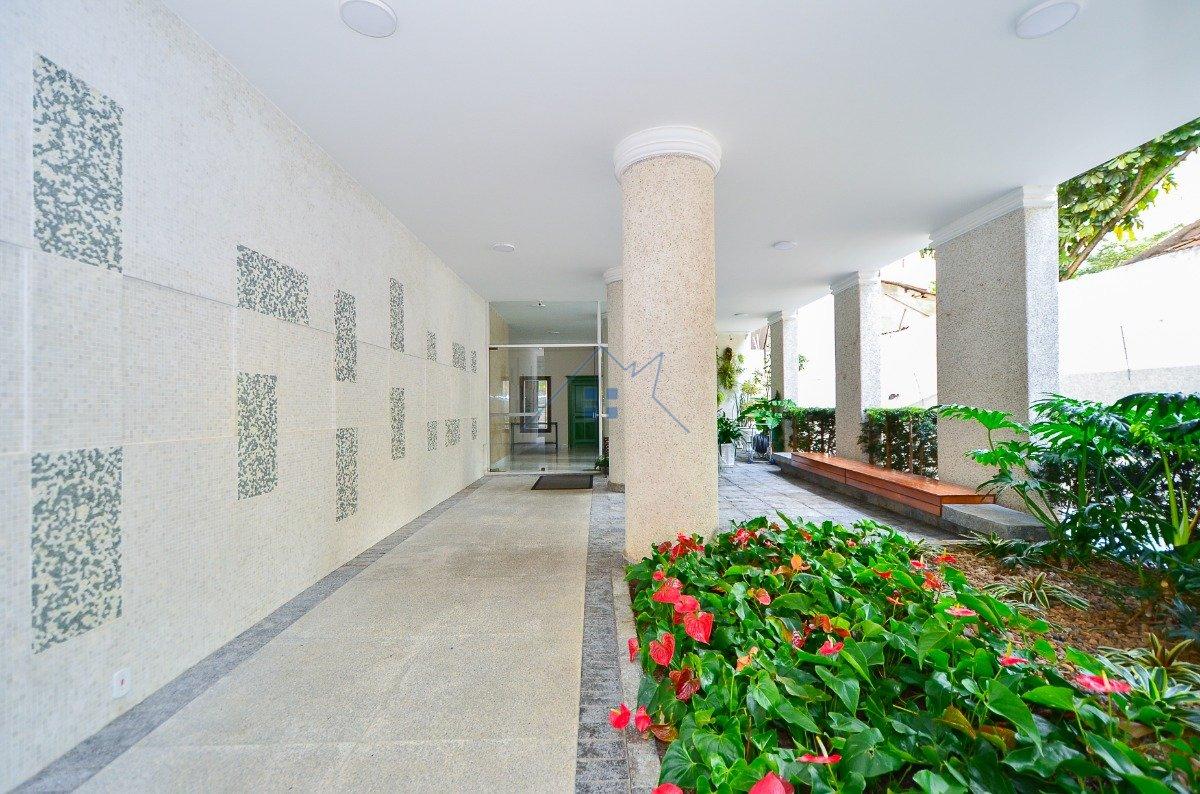 Apartamento em Higienópolis 3 dorm 191 m² Rua Piauí São Paulo - 