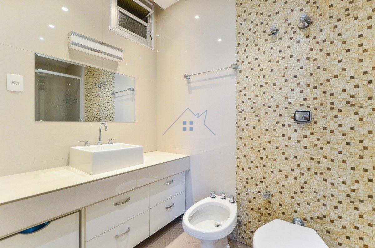 Apartamento em Higienópolis 3 dorm 191 m² Rua Piauí São Paulo - 
