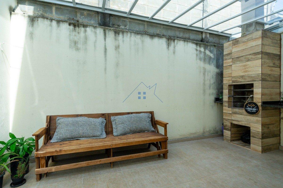Casa em Cotia 3 dorm 1 suíte 2 vagas 130m² Rua Paratinga Cotia - 