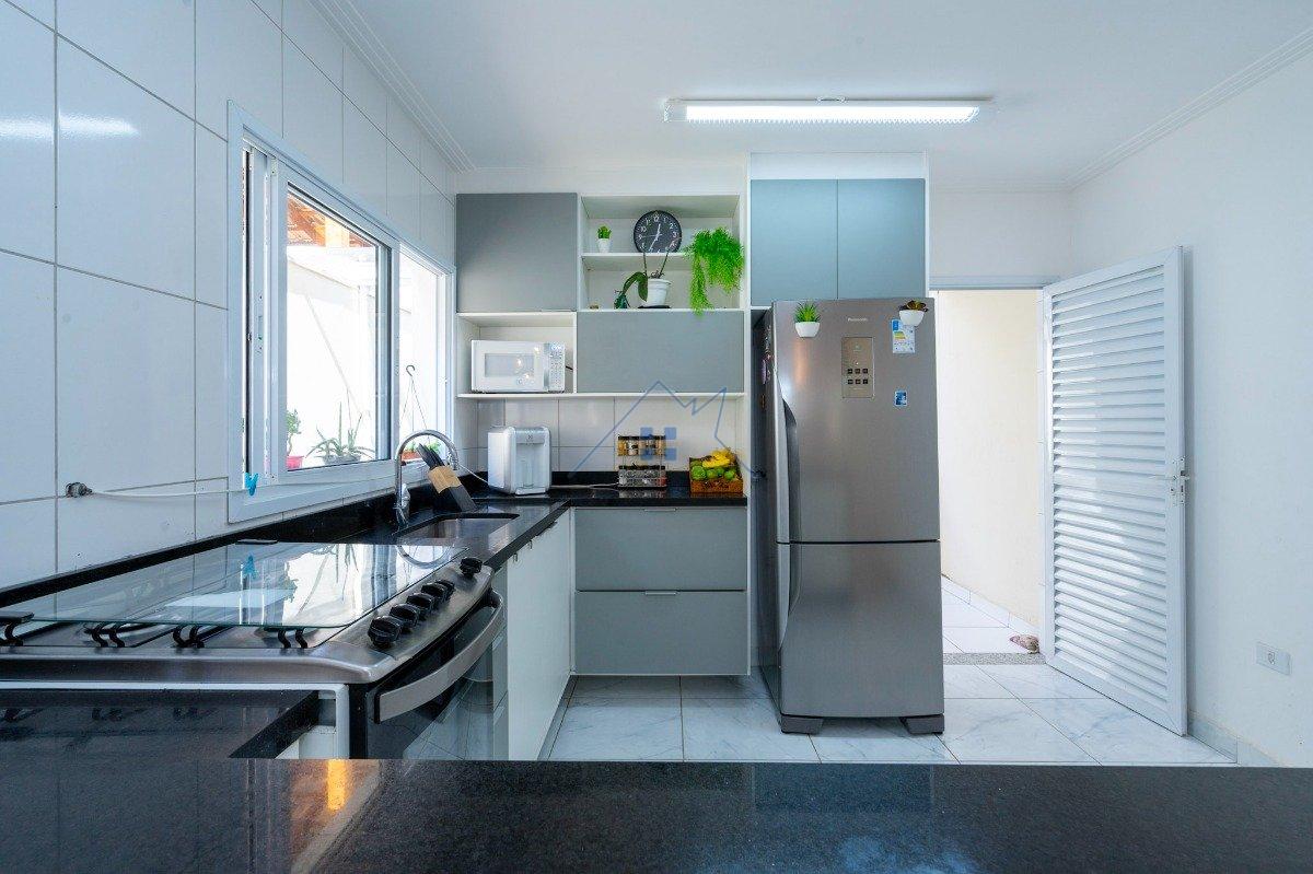 Casa em Cotia 3 dorm 1 suíte 2 vagas 130m² Rua Paratinga Cotia - 