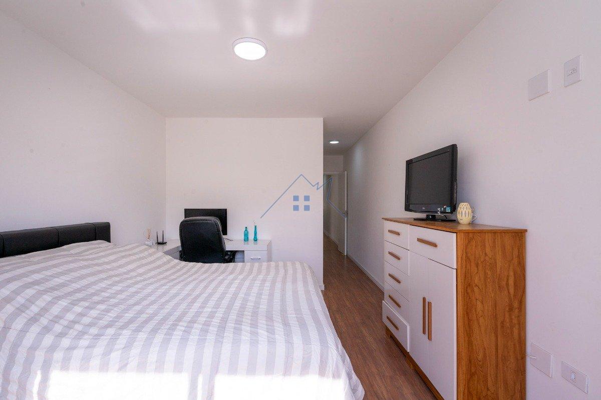 Casa em Cotia 3 dorm 1 suíte 2 vagas 130m² Rua Paratinga Cotia - 