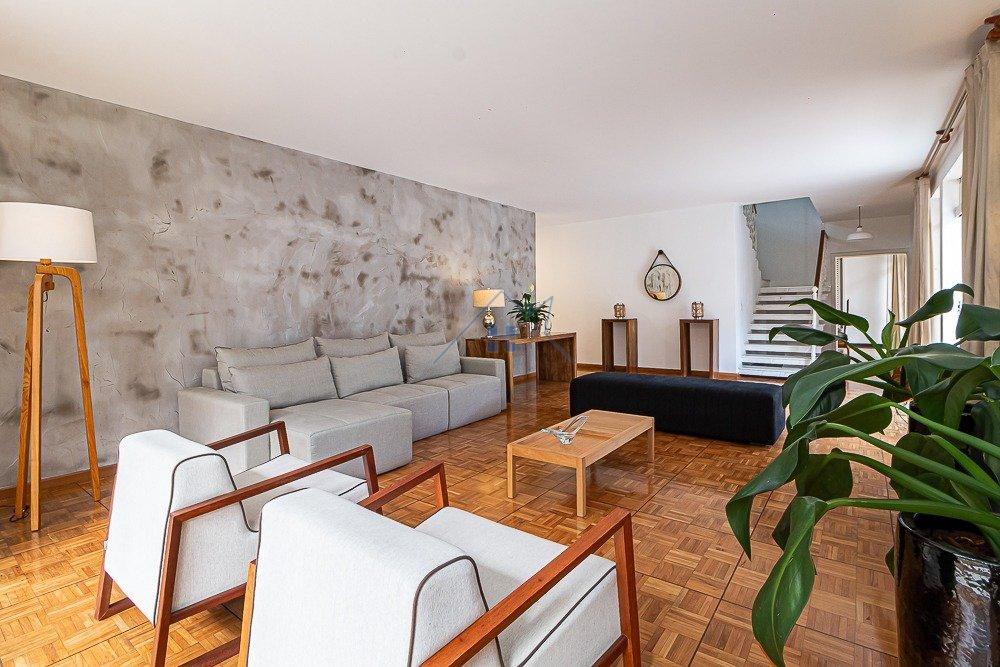 Casa em Pinheiros com 3 suítes 7 vagas 700m² de construção Rua Professor Nicolau de Morais Barros São Paulo - 