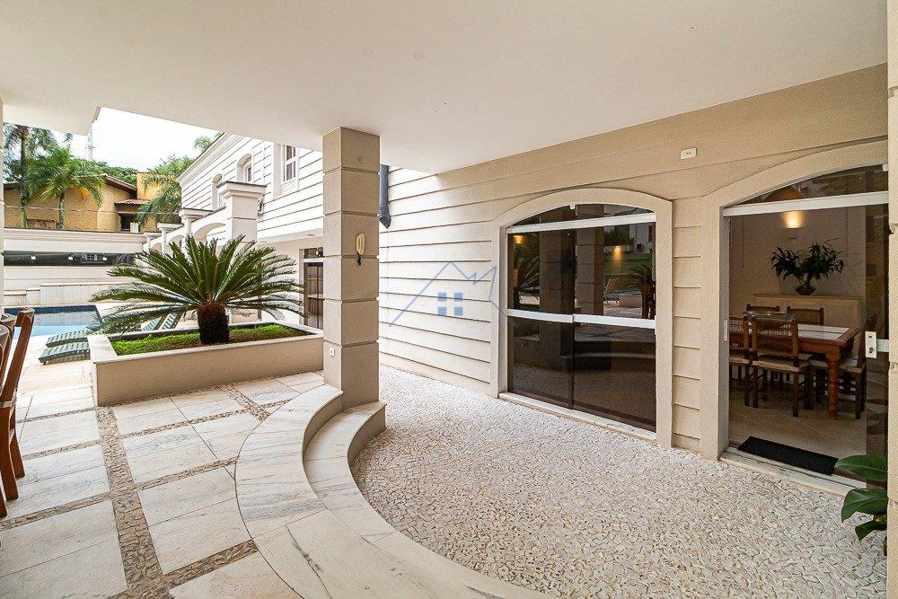 Casa em Pinheiros com 3 suítes 7 vagas 700m² de construção Rua Professor Nicolau de Morais Barros São Paulo - 