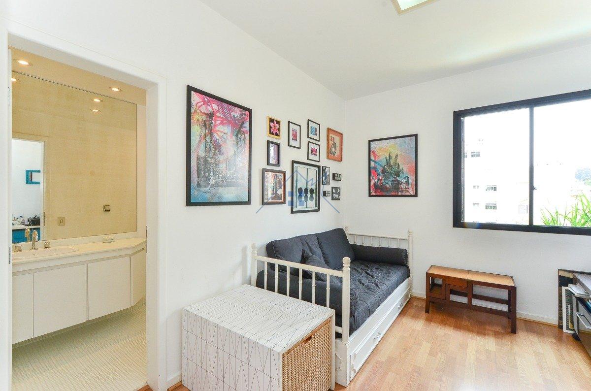 Apartamento no Real Parque 326m² 4 suítes 5 vagas Rua Dom Paulo Pedrosa São Paulo - 
