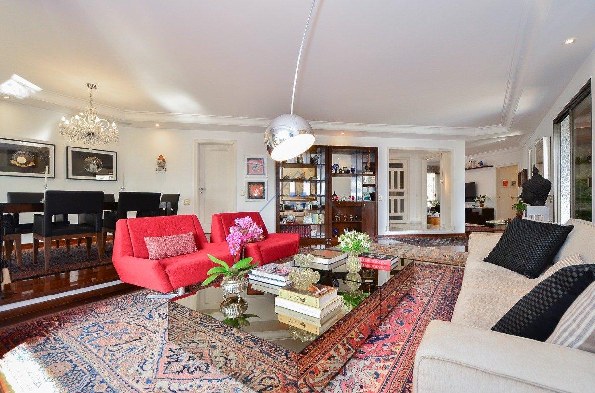 Apartamento no Real Parque 265m² 3 suítes 3 vagas Rua Dom Paulo Pedrosa São Paulo - 