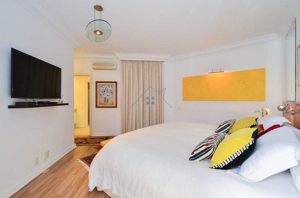 Apartamento no Real Parque 265m² 3 suítes 3 vagas Rua Dom Paulo Pedrosa São Paulo - 