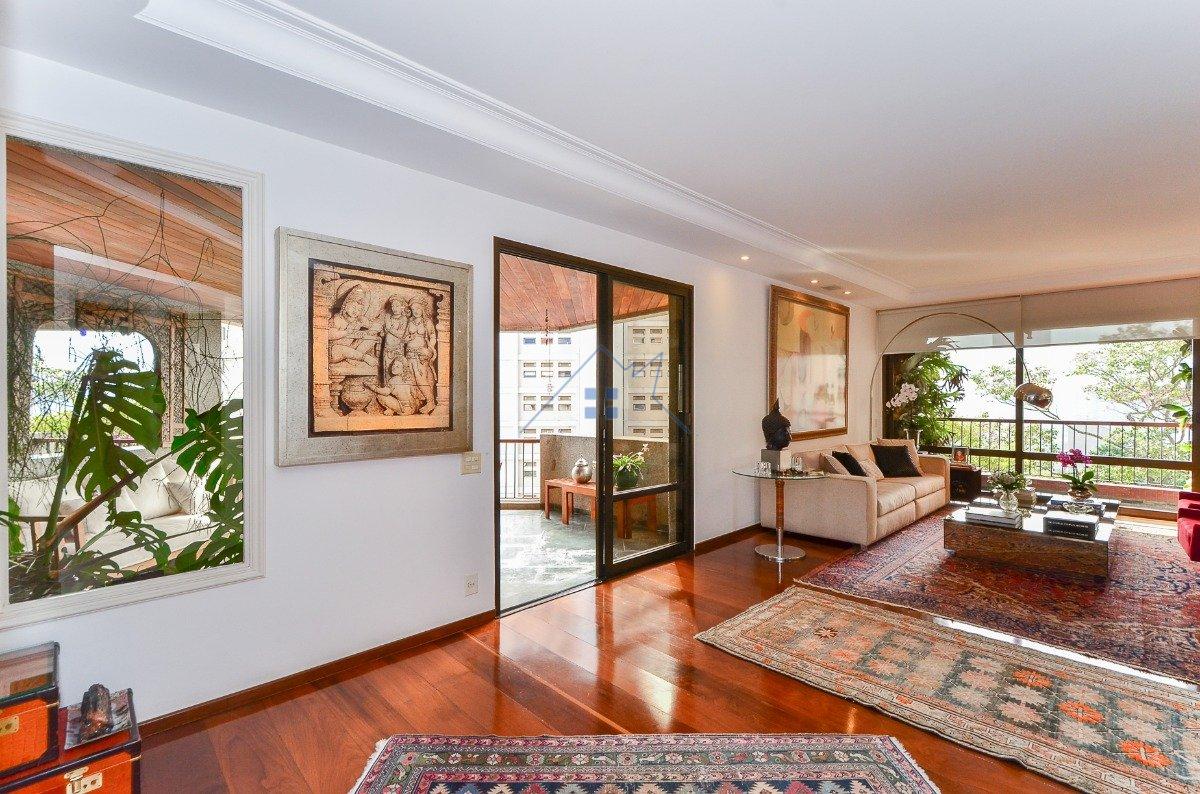 Apartamento no Real Parque 265m² 3 suítes 3 vagas Rua Dom Paulo Pedrosa São Paulo - 