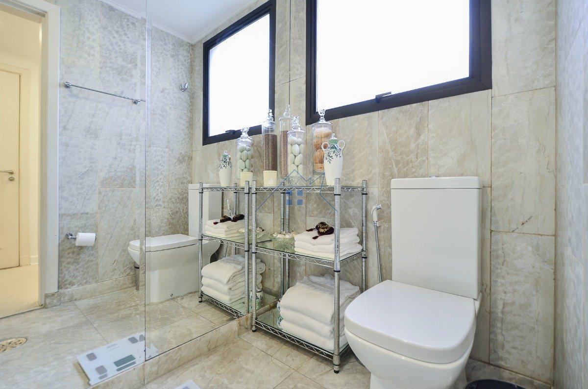Apartamento no Real Parque 265m² 3 suítes 3 vagas Rua Dom Paulo Pedrosa São Paulo - 