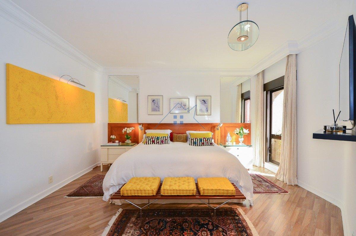 Apartamento no Real Parque 265m² 3 suítes 3 vagas Rua Dom Paulo Pedrosa São Paulo - 
