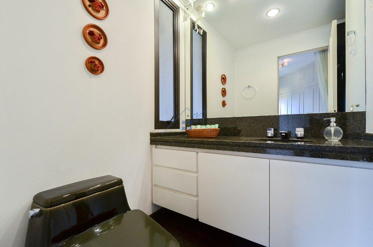 Apartamento no Real Parque 265m² 3 suítes 3 vagas Rua Dom Paulo Pedrosa São Paulo - 