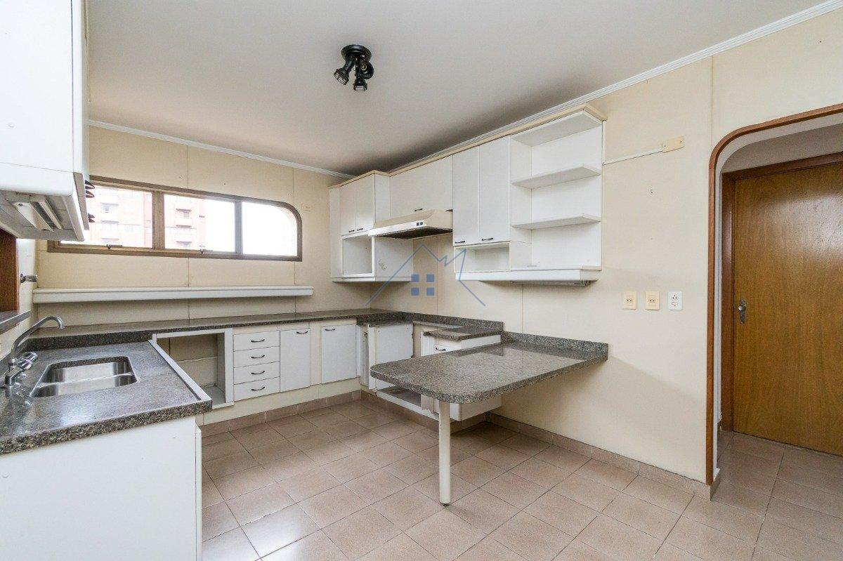 Apartamento no Morumbi 370m² 4 dorm 3 suítes 4 vagas Avenida José Galante São Paulo - 