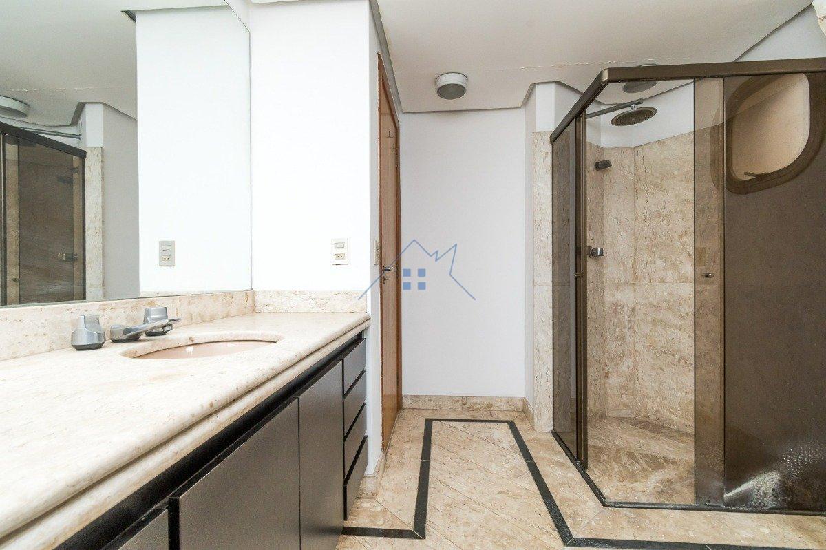 Apartamento no Morumbi 370m² 4 dorm 3 suítes 4 vagas Avenida José Galante São Paulo - 