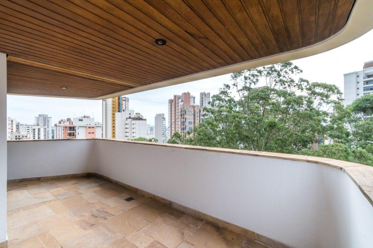 Apartamento no Morumbi 370m² 4 dorm 3 suítes 4 vagas Avenida José Galante São Paulo - 