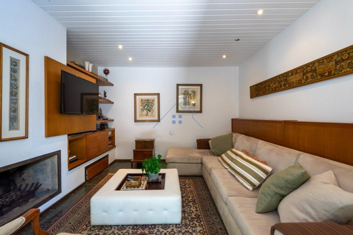 Casa no Morumbi com 370m² 4 dorm 2 suítes 2 vagas Rua Almirante Soares Dutra São Paulo - 