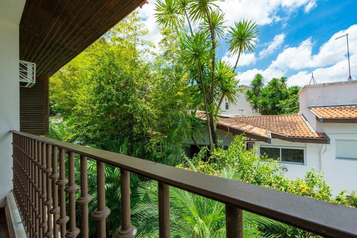 Casa no Morumbi com 370m² 4 dorm 2 suítes 2 vagas Rua Almirante Soares Dutra São Paulo - 