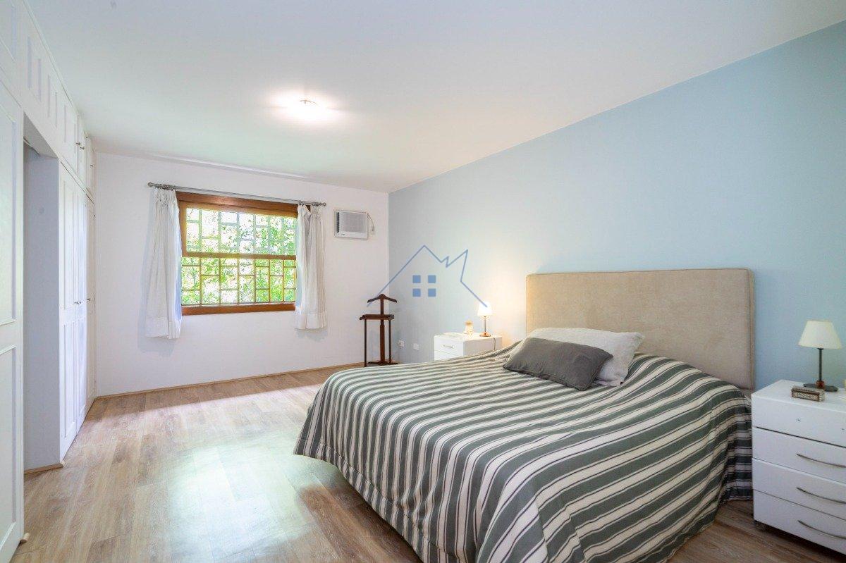 Casa no Morumbi com 370m² 4 dorm 2 suítes 2 vagas Rua Almirante Soares Dutra São Paulo - 