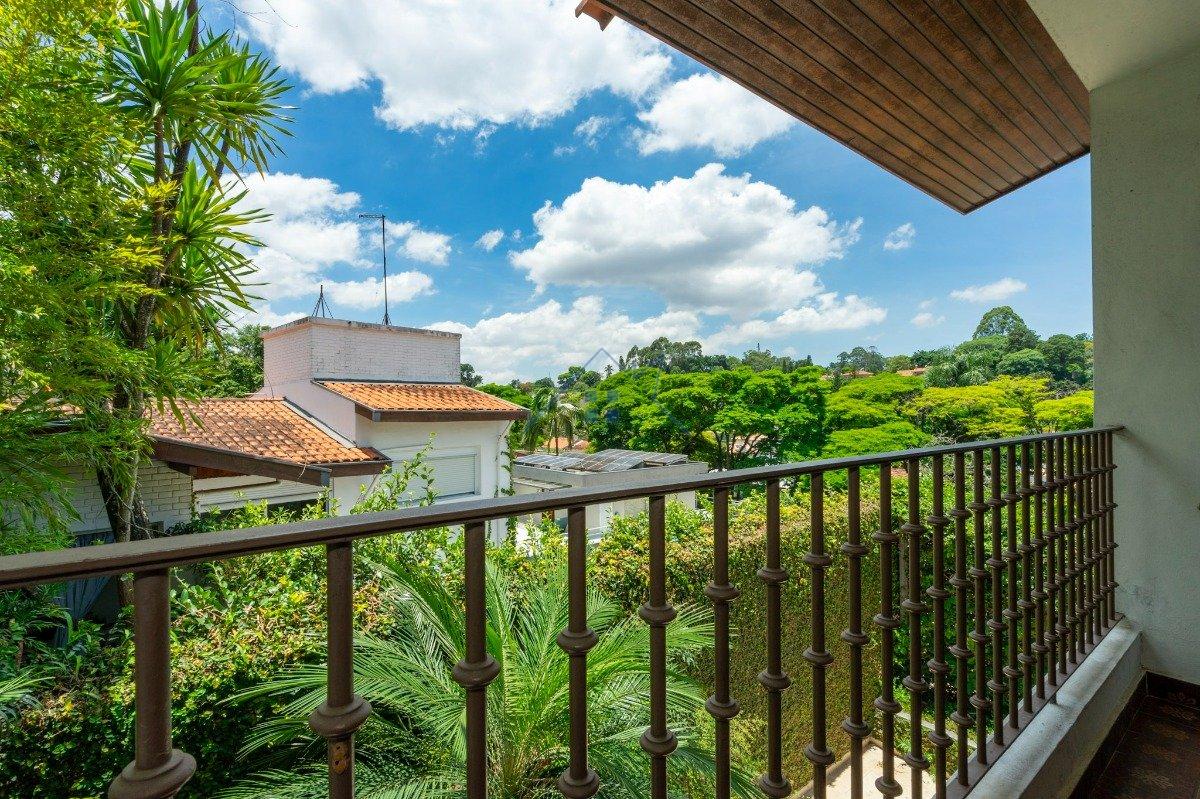 Casa no Morumbi com 370m² 4 dorm 2 suítes 2 vagas Rua Almirante Soares Dutra São Paulo - 
