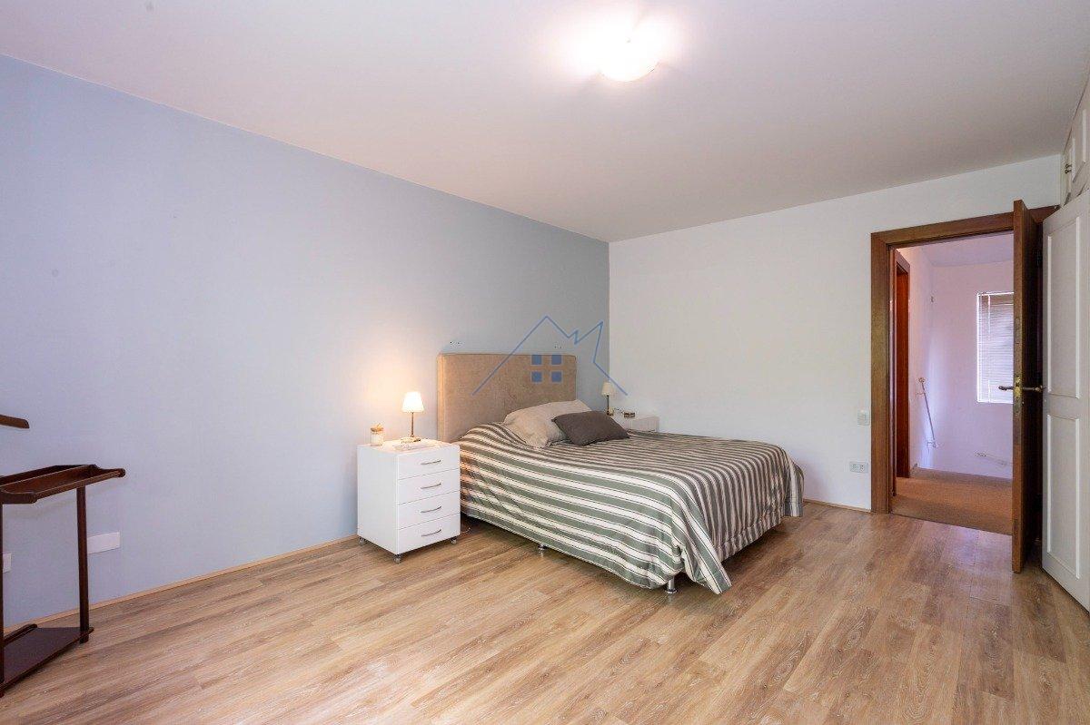 Casa no Morumbi com 370m² 4 dorm 2 suítes 2 vagas Rua Almirante Soares Dutra São Paulo - 