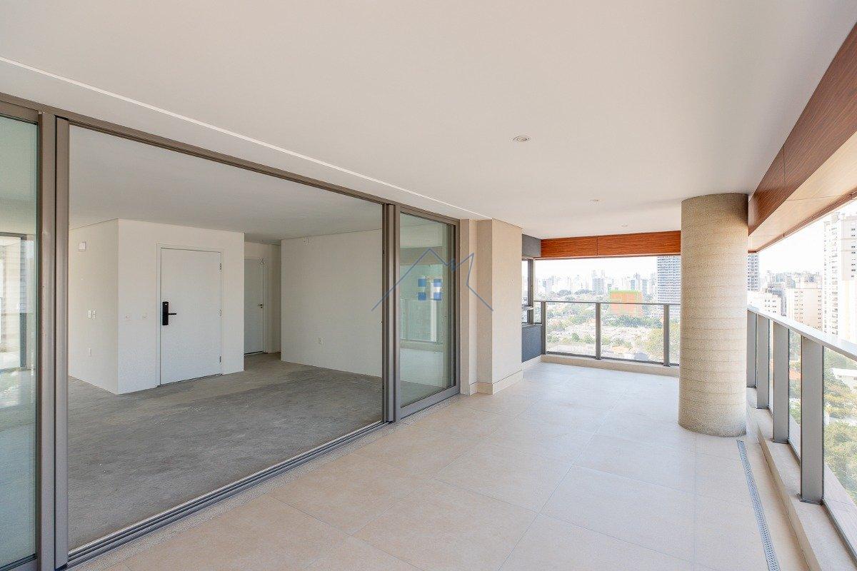 Apartamento no Brooklin Paulista 232m² 4 suítes 3 vagas Rua Barão do Triunfo São Paulo - 