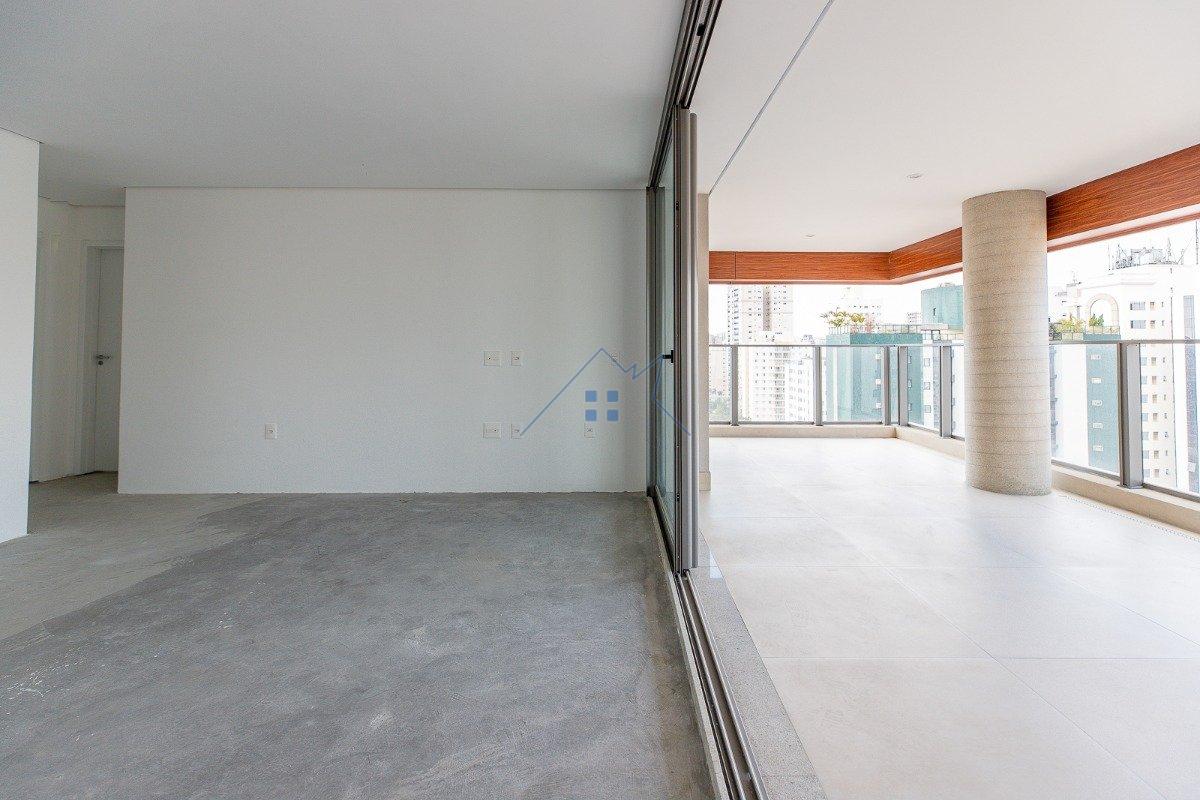 Apartamento no Brooklin Paulista 232m² 4 suítes 3 vagas Rua Barão do Triunfo São Paulo - 