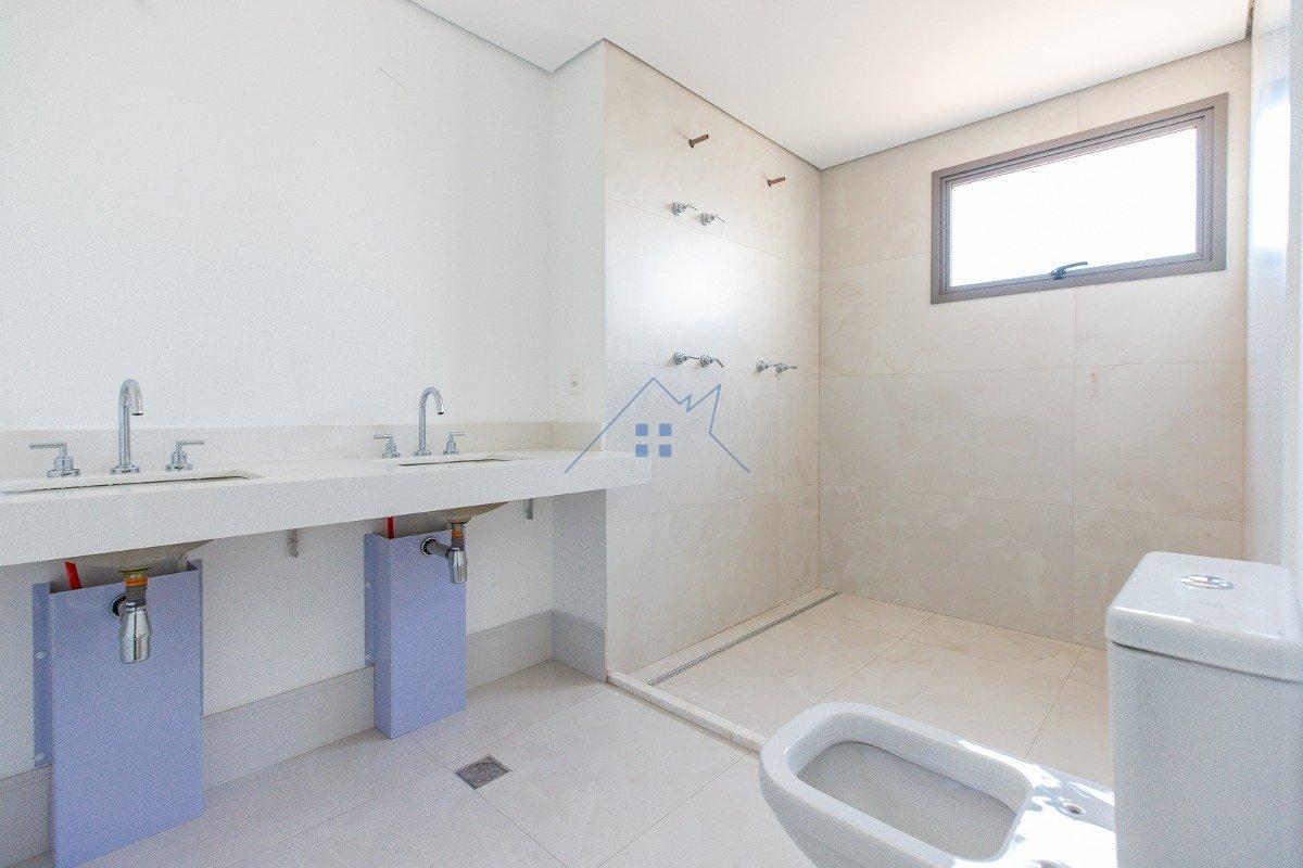 Apartamento no Brooklin Paulista 232m² 4 suítes 3 vagas Rua Barão do Triunfo São Paulo - 