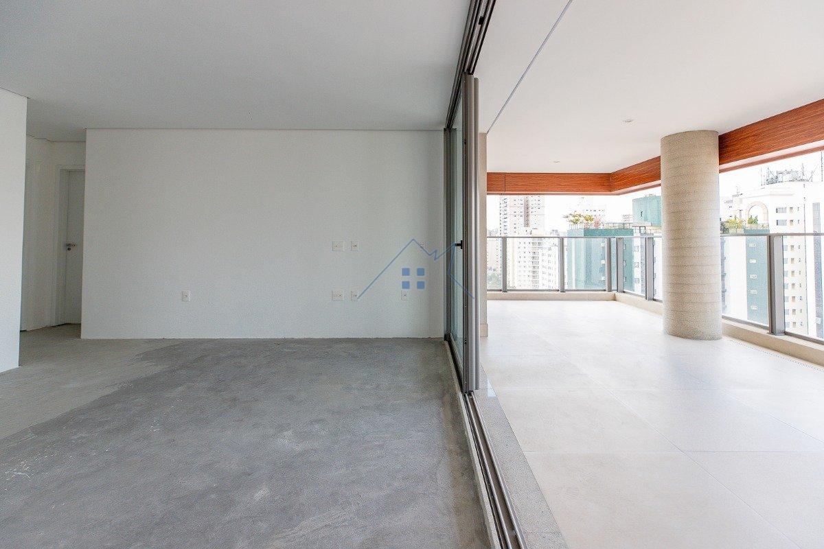 Apartamento no Brooklin Paulista 232m² 4 suítes 3 vagas Rua Barão do Triunfo São Paulo - 
