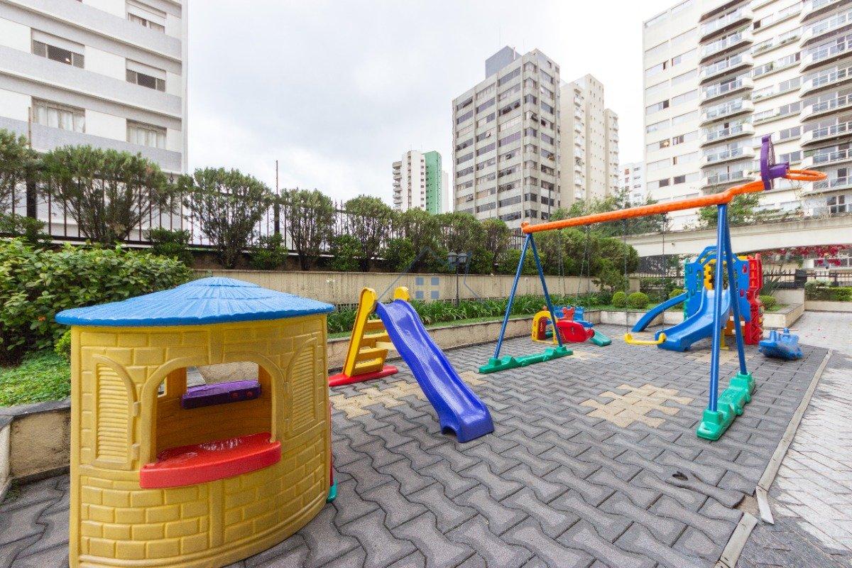 Apartamento em Perdizes 143m² 4 dorm 3 suítes 3 vagas Rua Doutor Franco da Rocha São Paulo - 