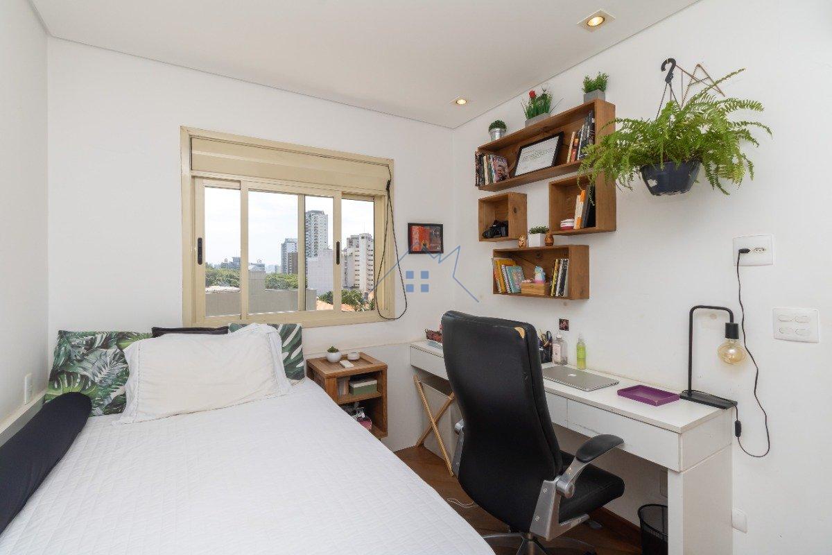 Apartamento em Perdizes 143m² 4 dorm 3 suítes 3 vagas Rua Doutor Franco da Rocha São Paulo - 